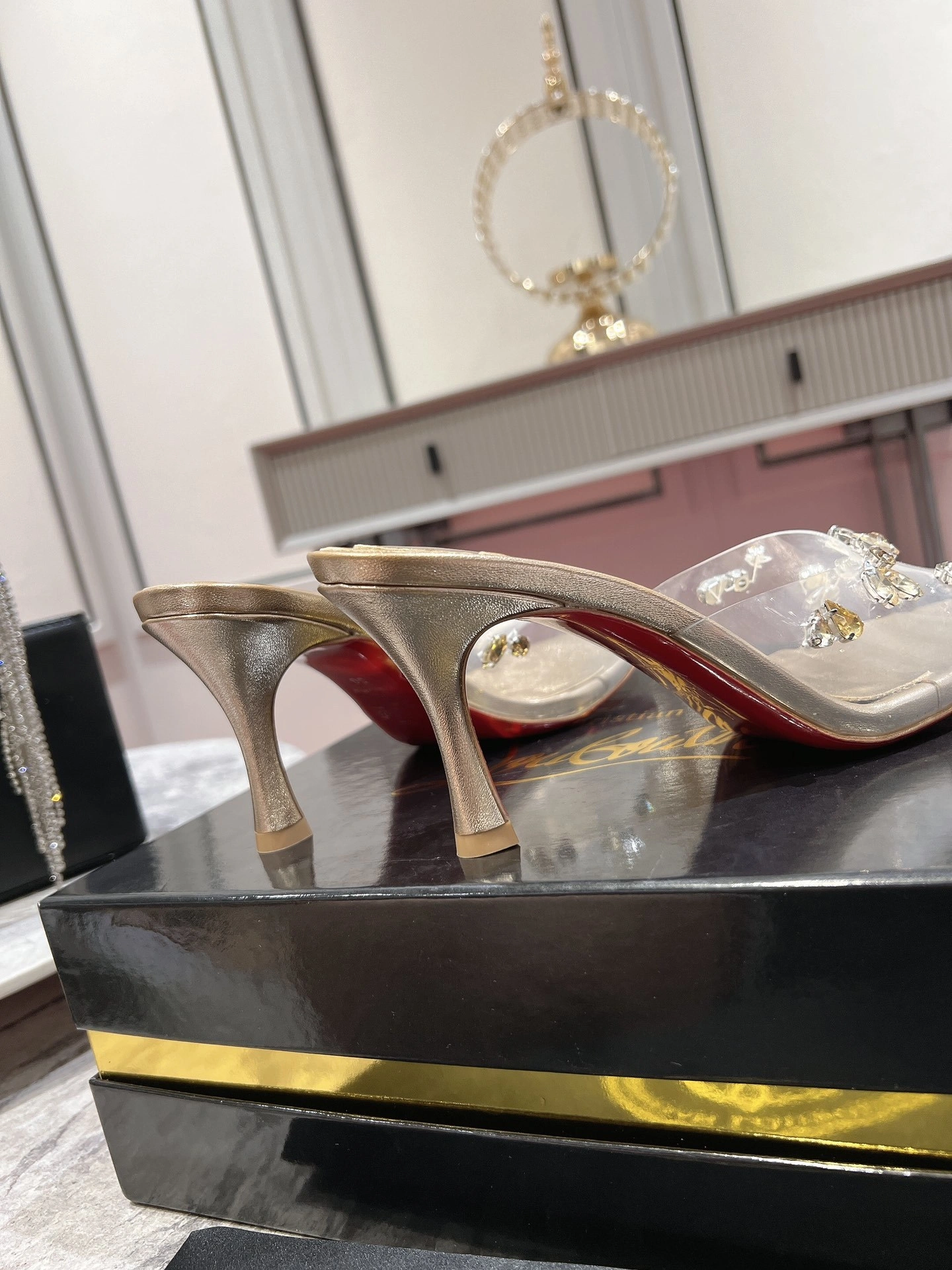 &COCO--- 3230288F642 8.5cmHeel height Degraqueen item：C-X062L1241R